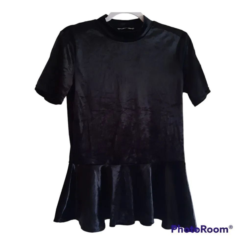 ZARA Trafaluc Velvet Short Sleeve Peplum Top